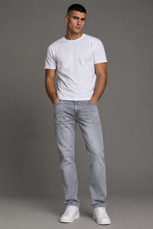Men's Lightweight Stretch Straight-Leg Jeans